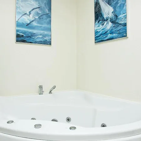 Casa vacanze Three-bedroom Holiday In 22