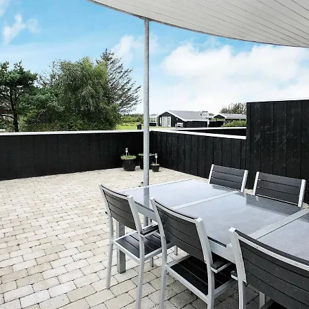 Three-bedroom Holiday In 22 Casa vacanze Løkken