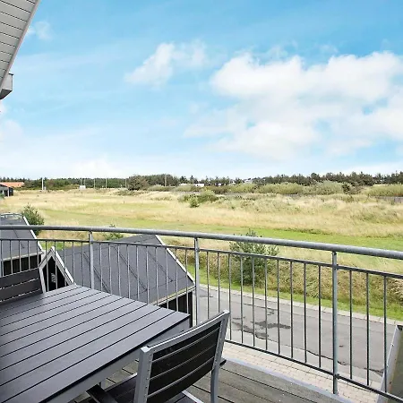 Three-bedroom Holiday In 22 Casa vacanze